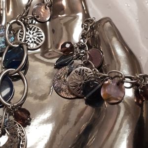 Lia shopia mother of pearl necklace and bracelet